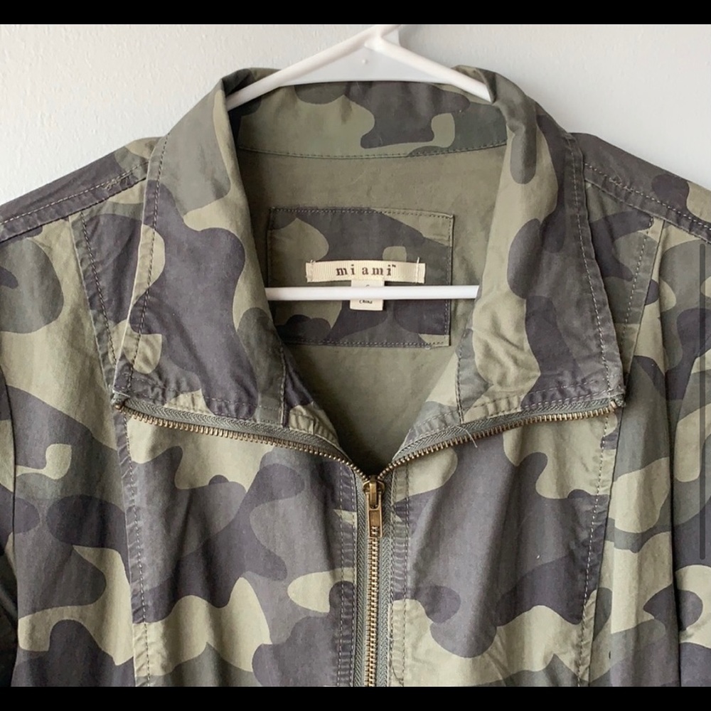 Embroidered camo jacket - Picture 5 of 5
